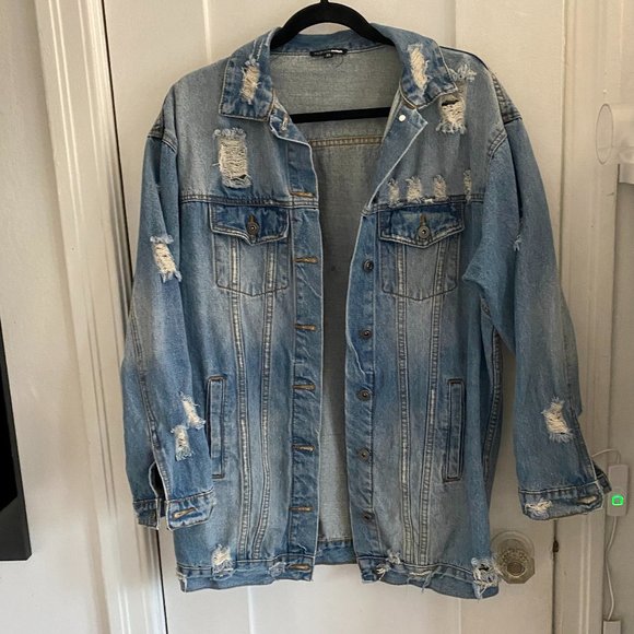 Fashion Nova Miss Stressed Denim Jacket, Medium Wash size XS - Picture 6 of 8